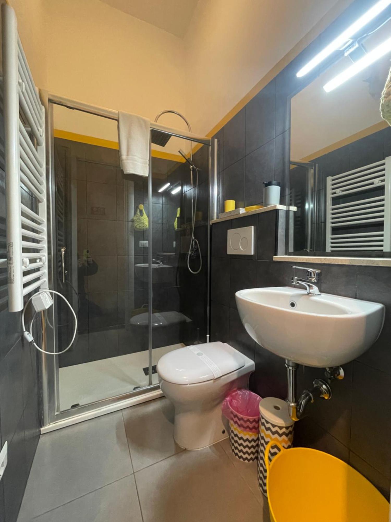 A Casa Di Ale E Lalla Rome Bagian luar foto